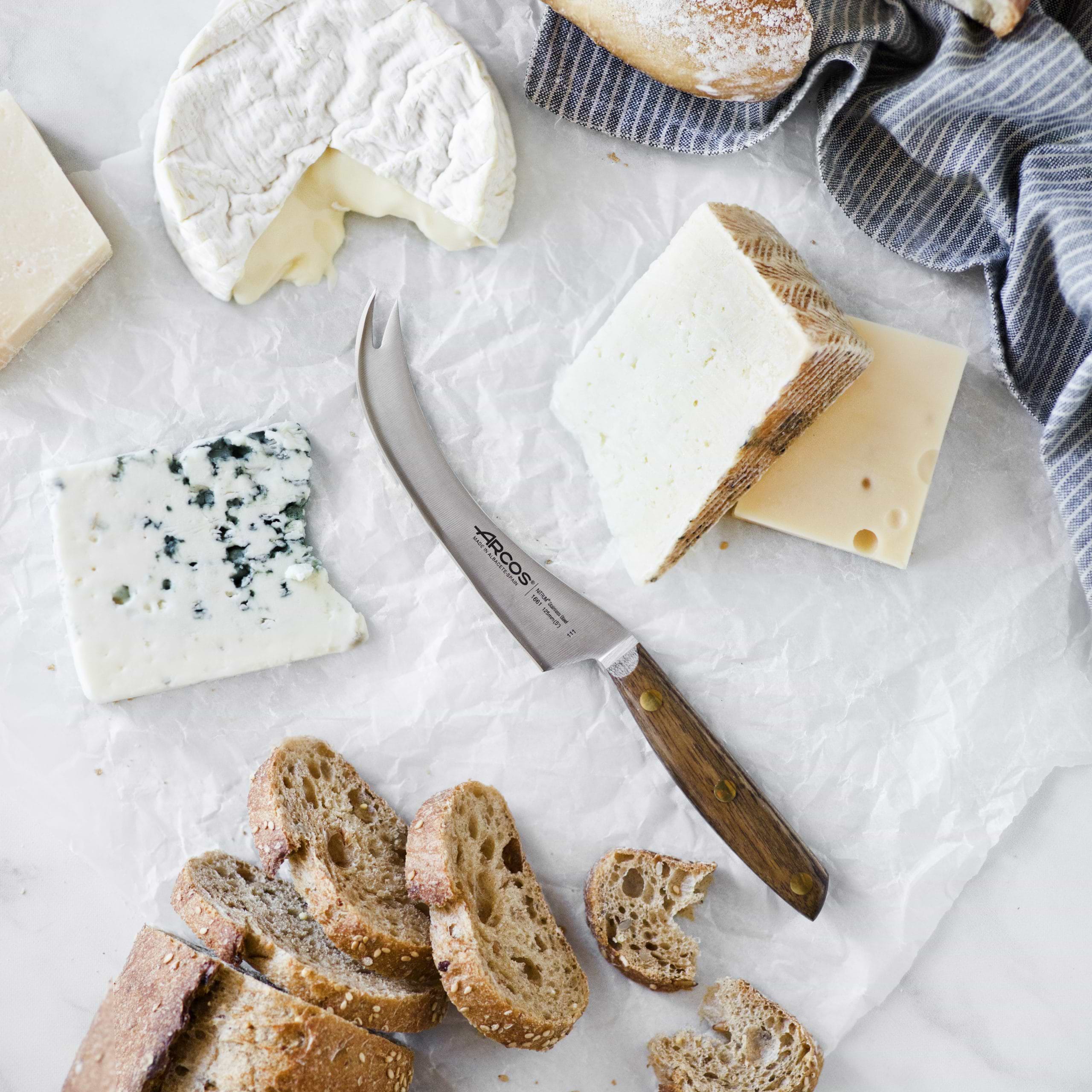 Cómo elegir el cuchillo adecuado para cada tipo de queso