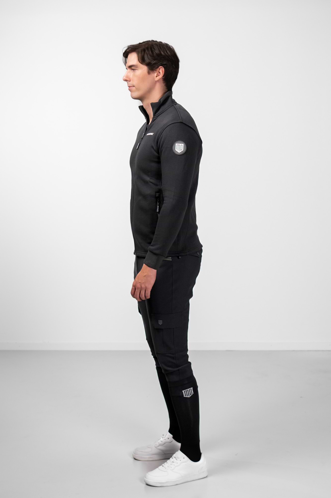 Nicky Zip-up Sweater