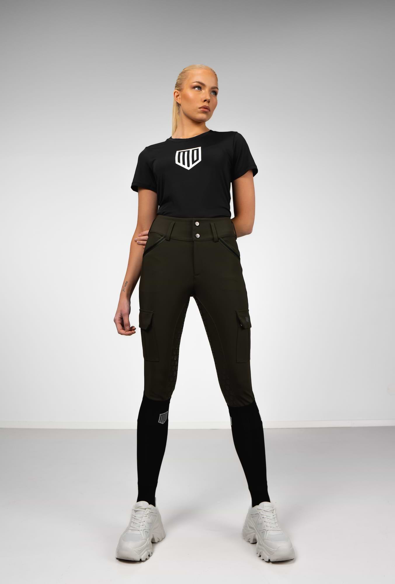 Emely Basic Logo T-Shirt