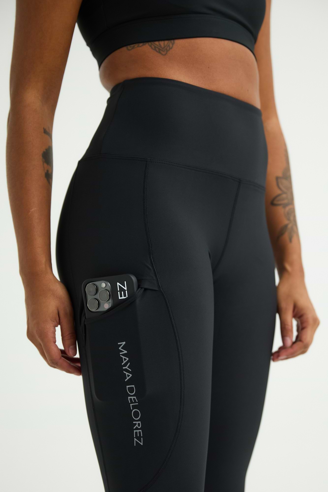 Thelma V-Shape Leggings