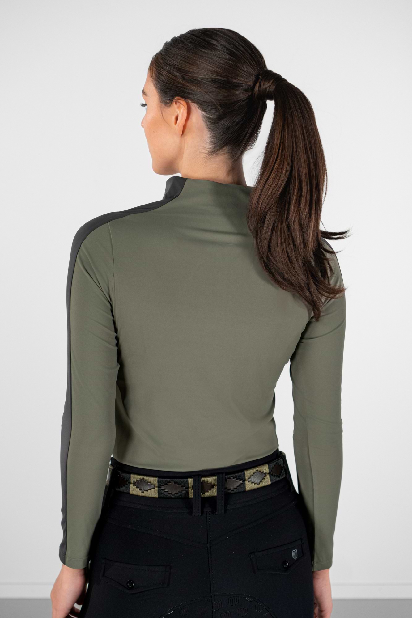 Naomi Long Sleeve Zipper