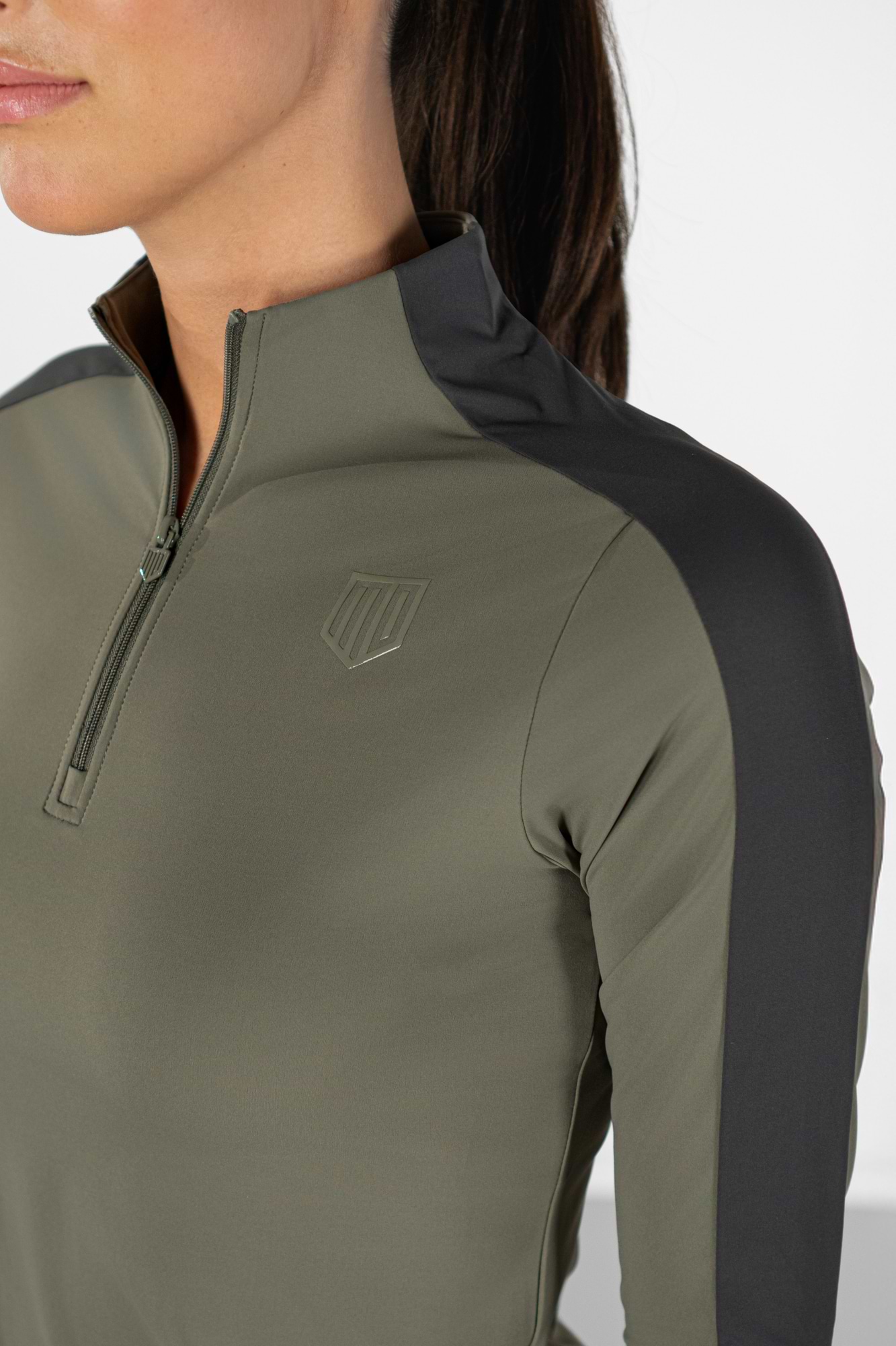 Naomi Long Sleeve Zipper