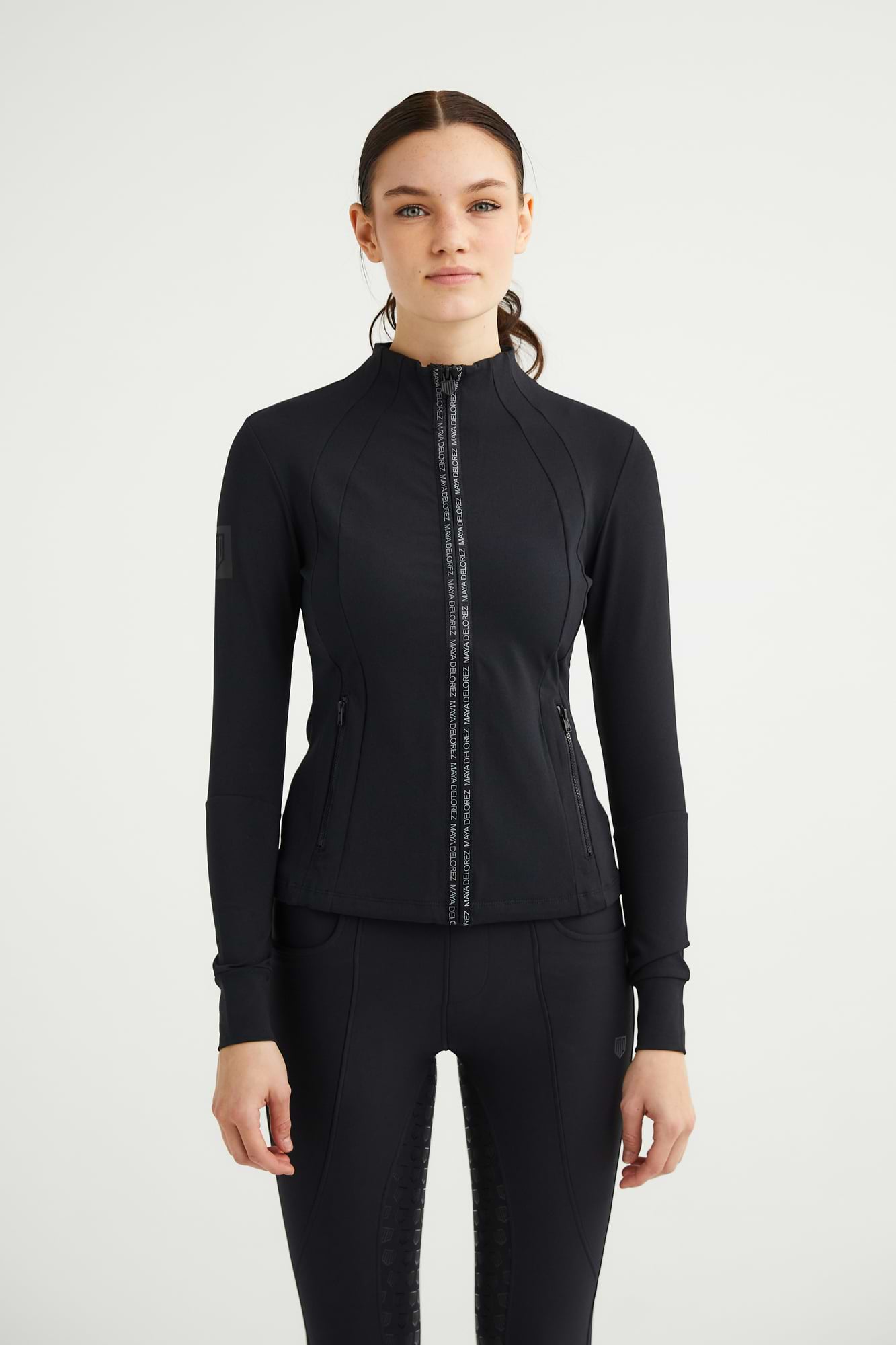 Aniara Silhouette Sports Jacket