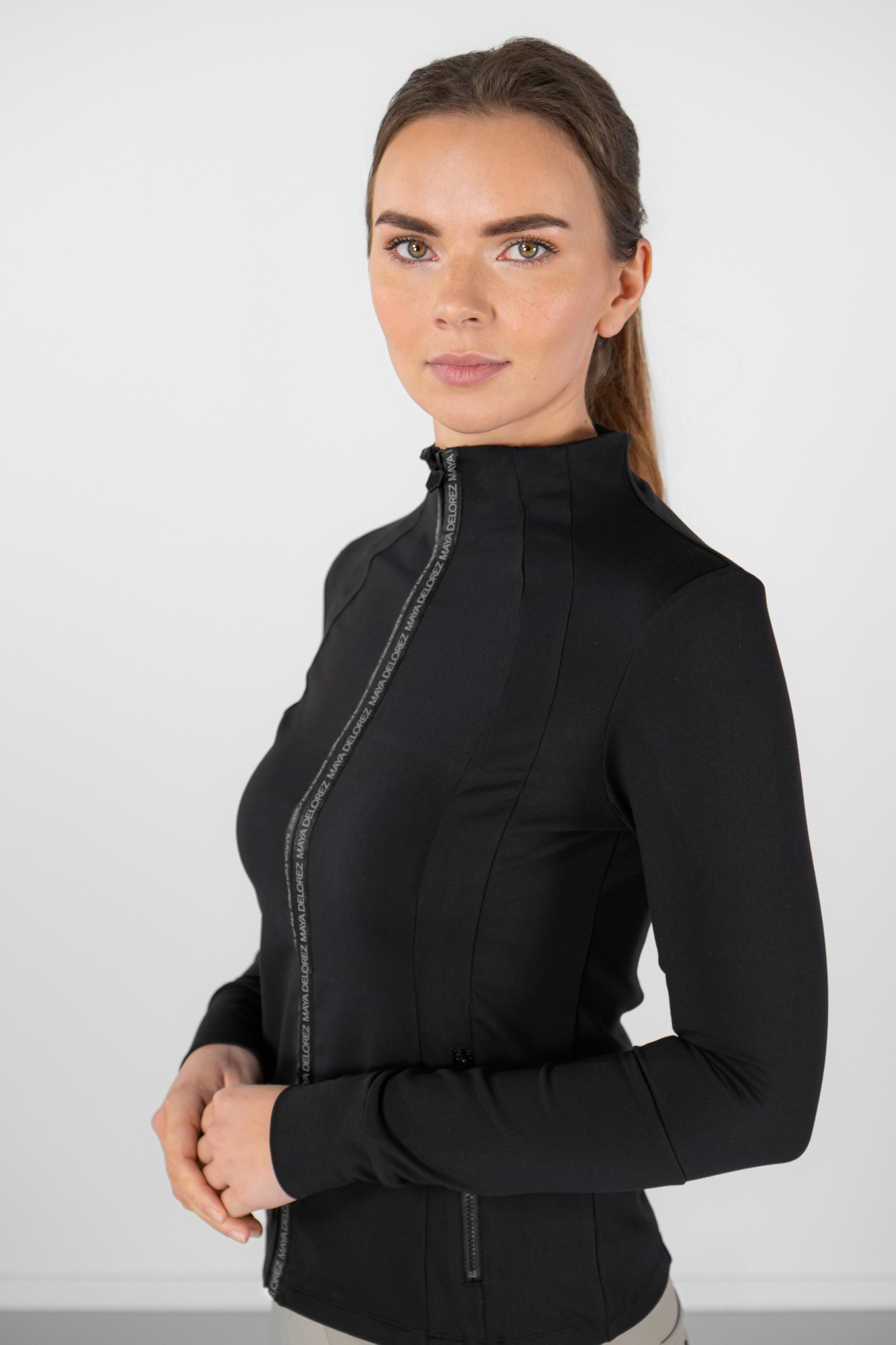 Aniara Silhouette Sports Jacket