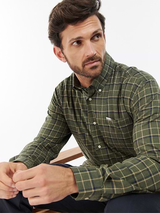 Barbour Men s Pelton Regular Tattersall Shirt Olive