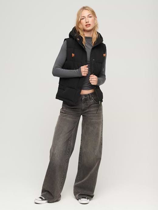 Superdry Women s Everest Hooded Puffer Gilet Jet Black