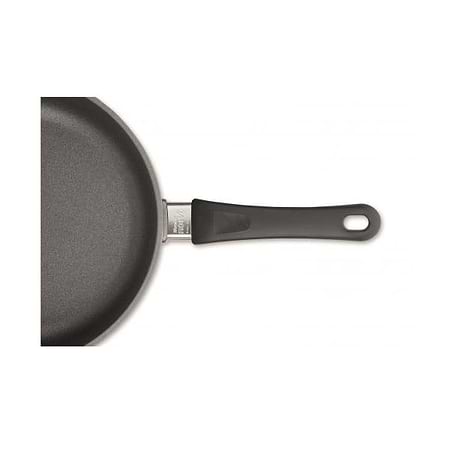 מחבת עגול 32 דגם Titanium Nowo מבית Woll - 749₪