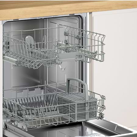 מדיח כלים בוש חצי אינטגראלי Bosch SMI2ITB33E פאנל שחור - 2685₪