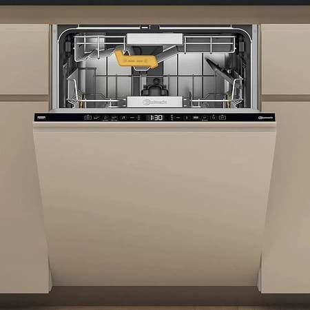 מדיח כלים אינטגרלי מלא באוקנכט Bauknecht B8IHT58TIS
