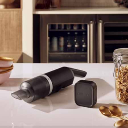 שואב אבק ידני אלחוטי קיטשן אייד KitchenAid 5KKVR100BM גימור שחור - 599₪