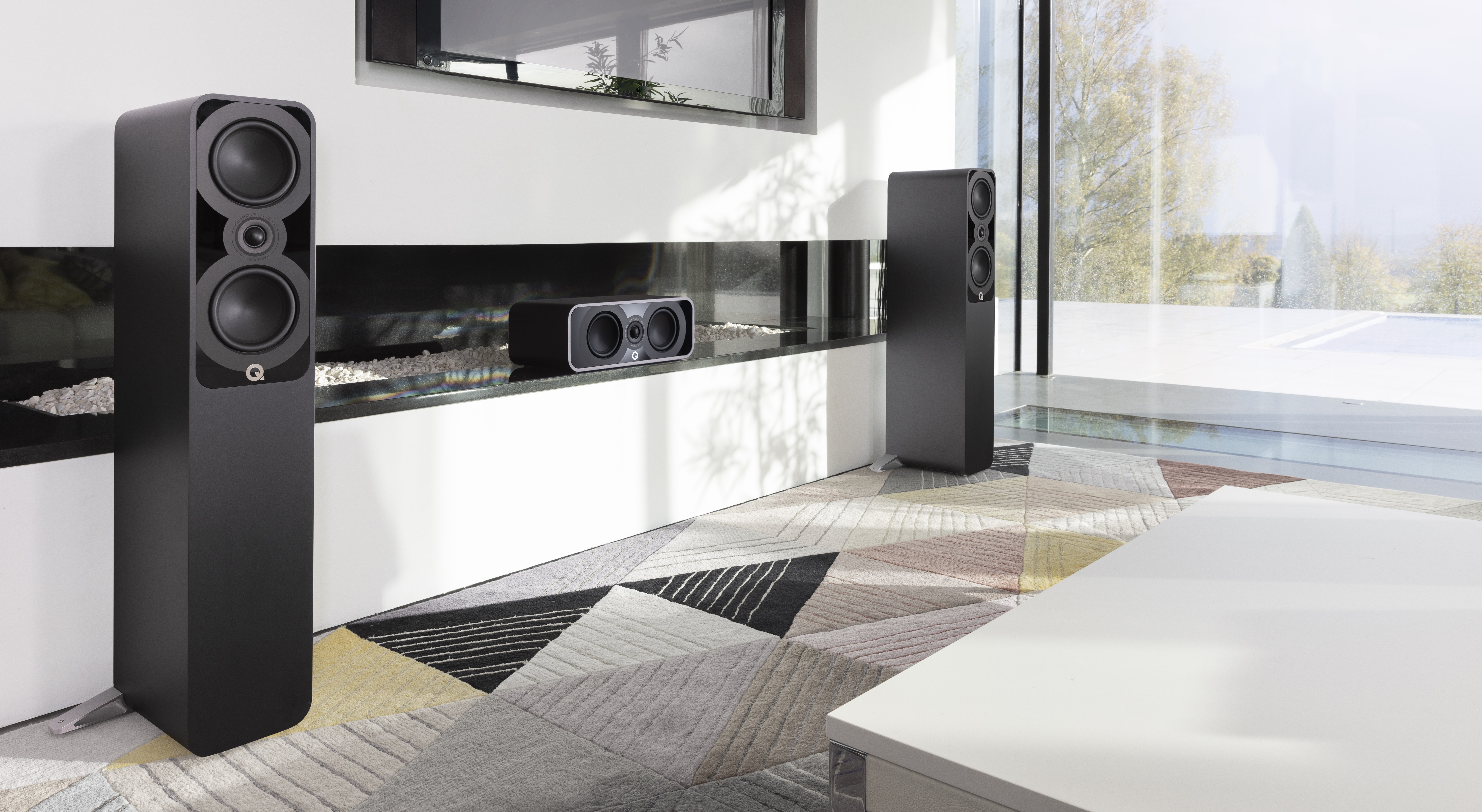 Q_Acoustics_5040_5090_black_lifestyle