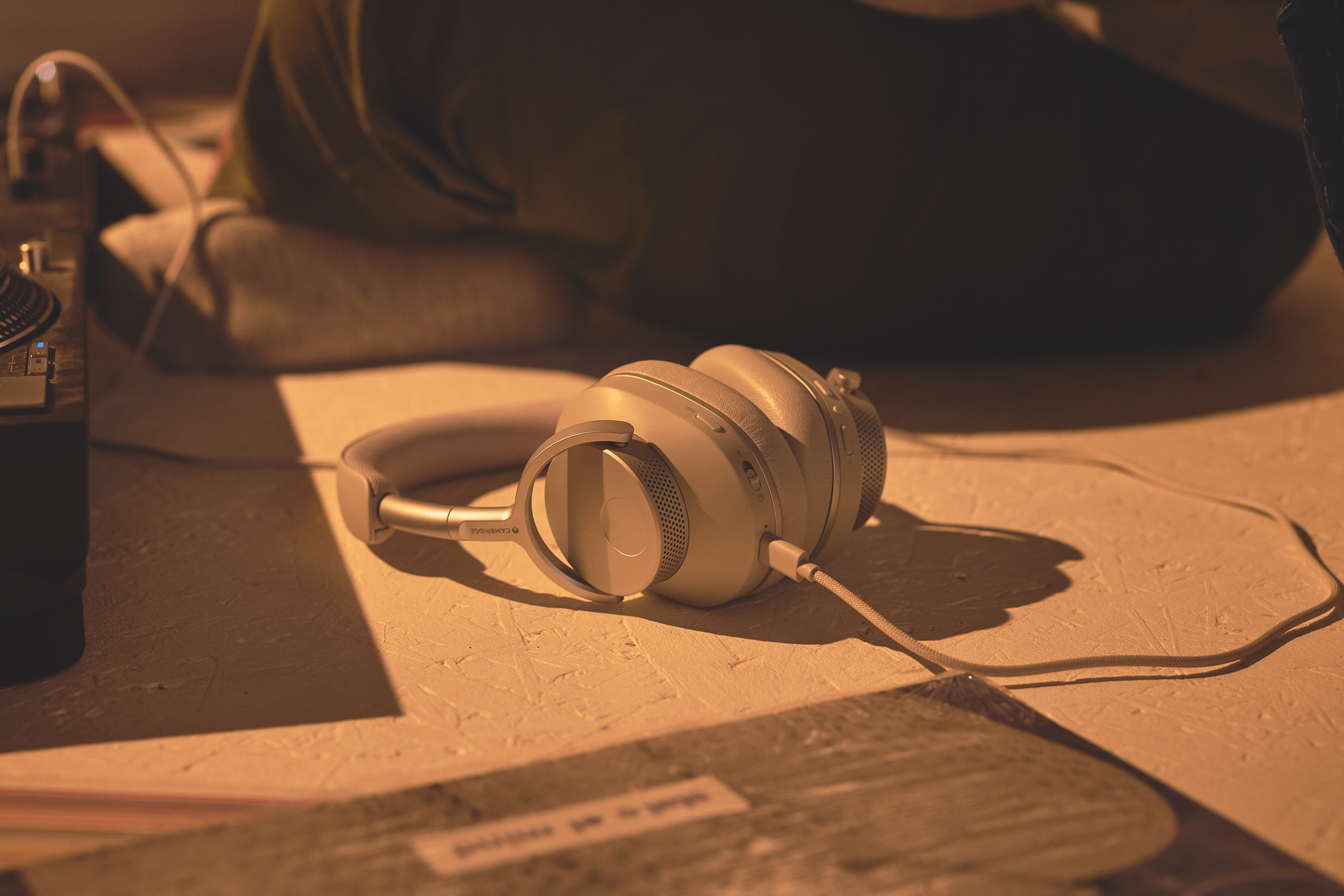 SHOT_1_00389_v01