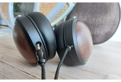 Test af FiiO FT1 – Det bedste lukkede headset under 1.500 kr.?