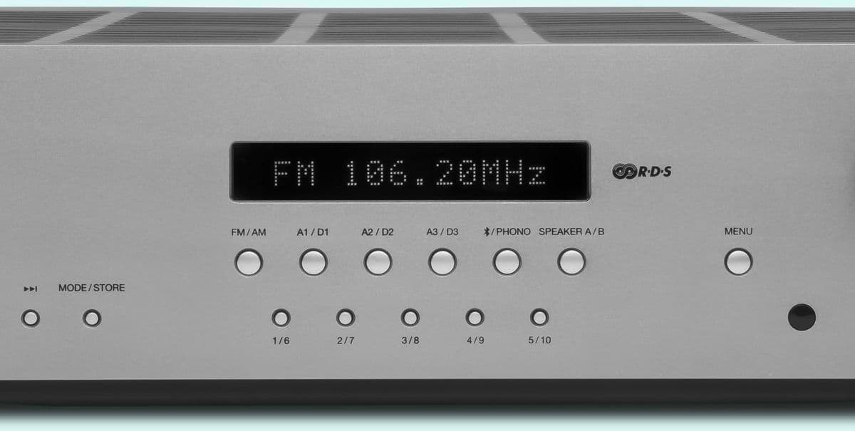 Cambridge R100 Front