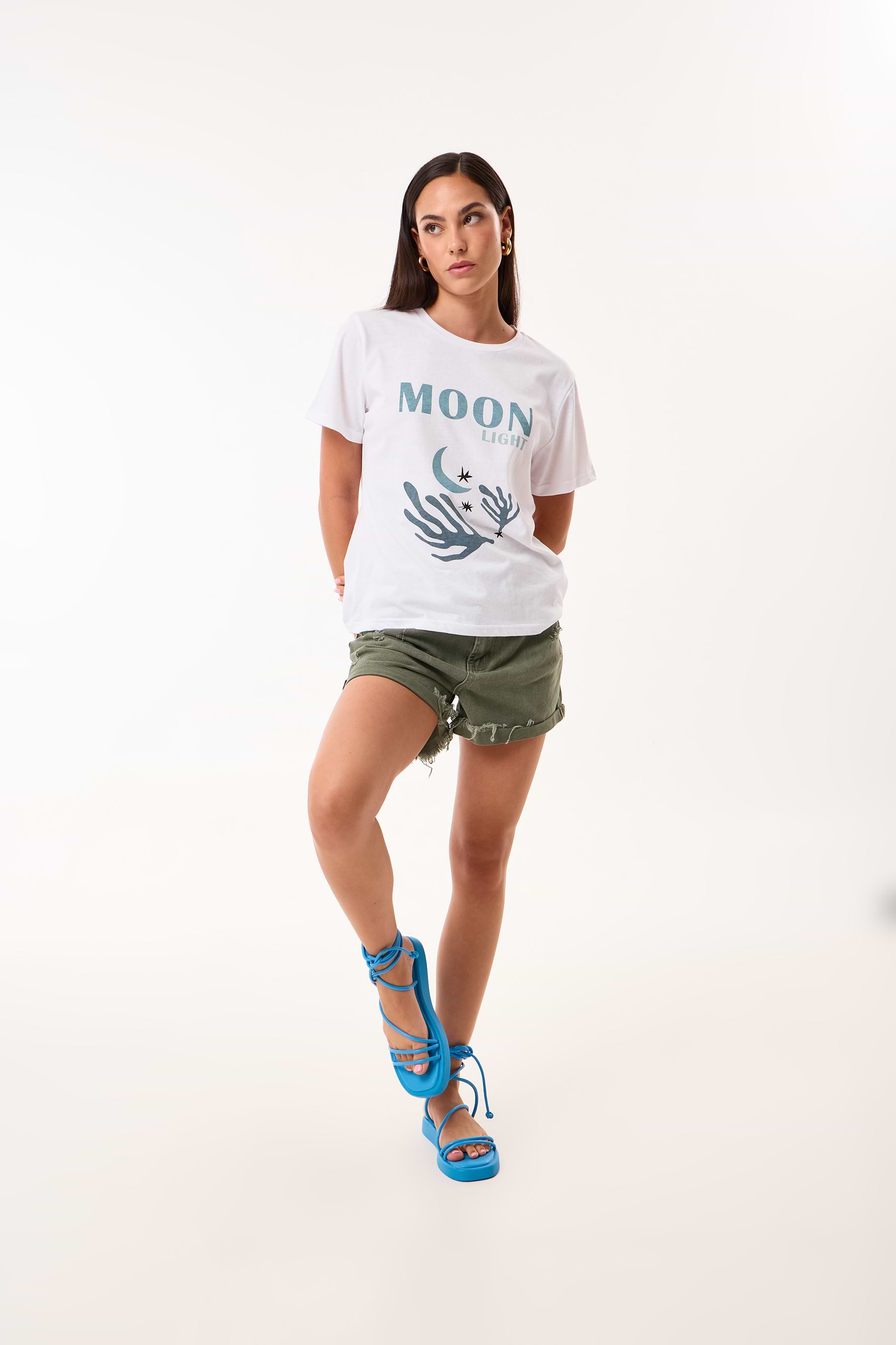 MOON LIGHT טי image number undefined