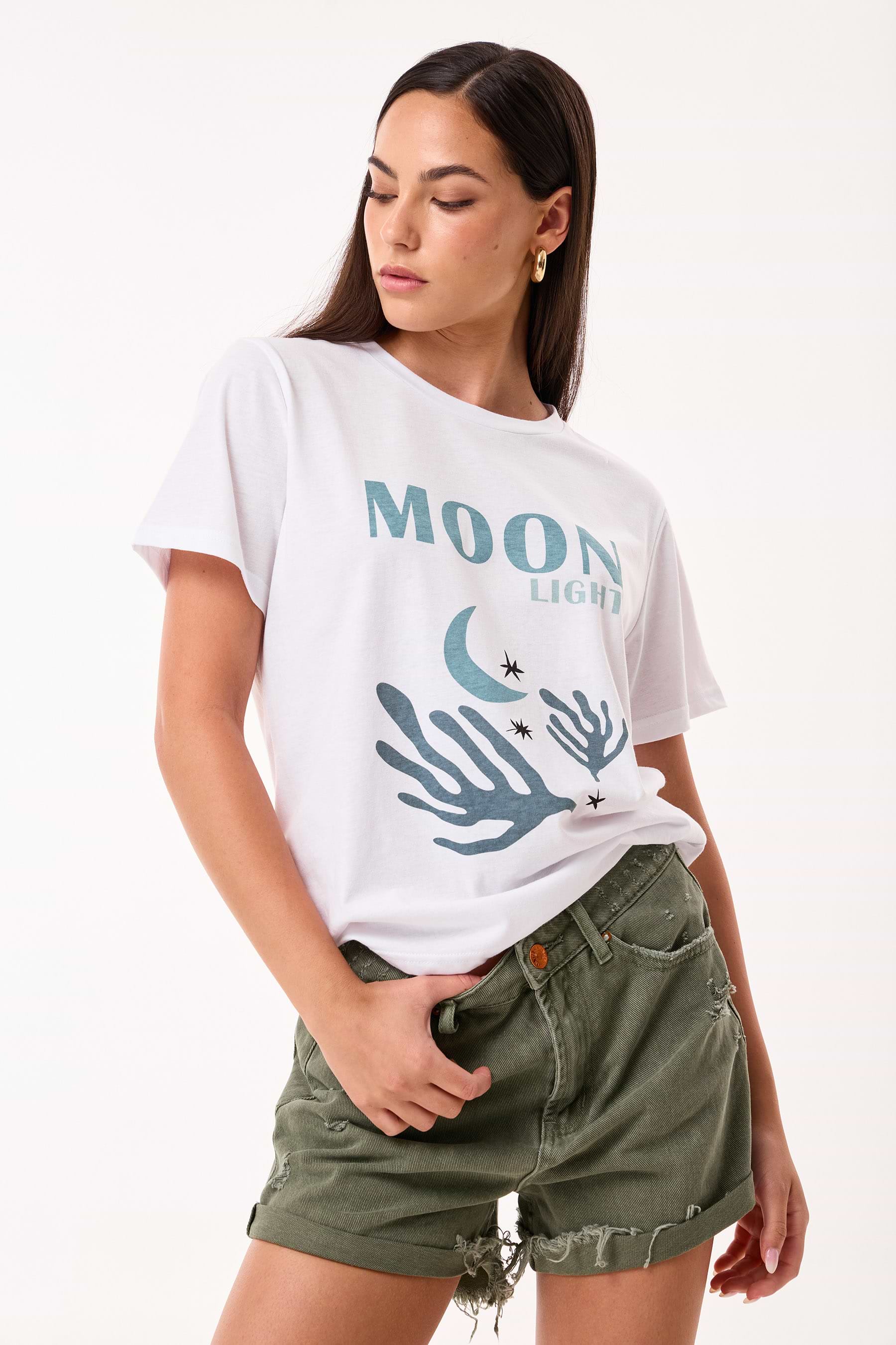 MOON LIGHT טי image number undefined