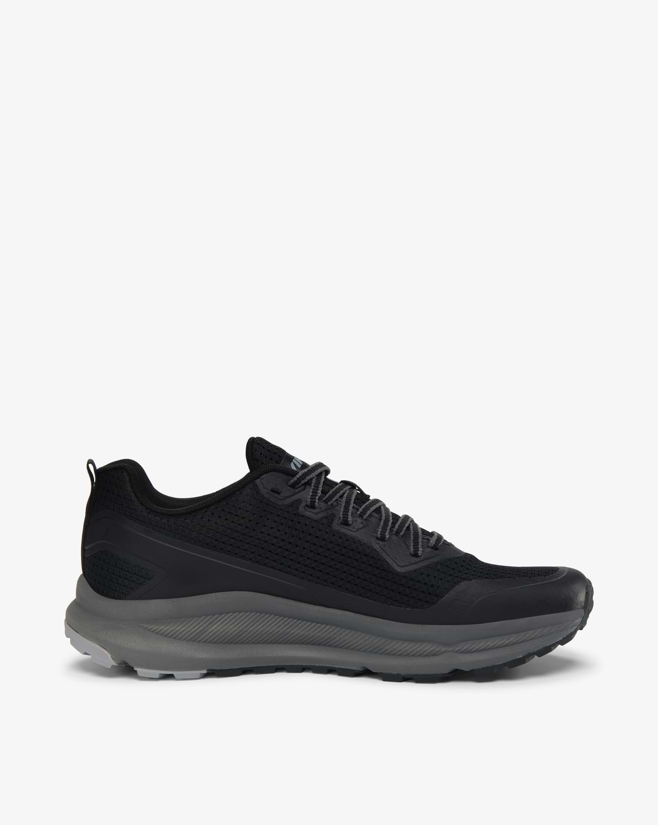 Motion Low M Black/Charcoal