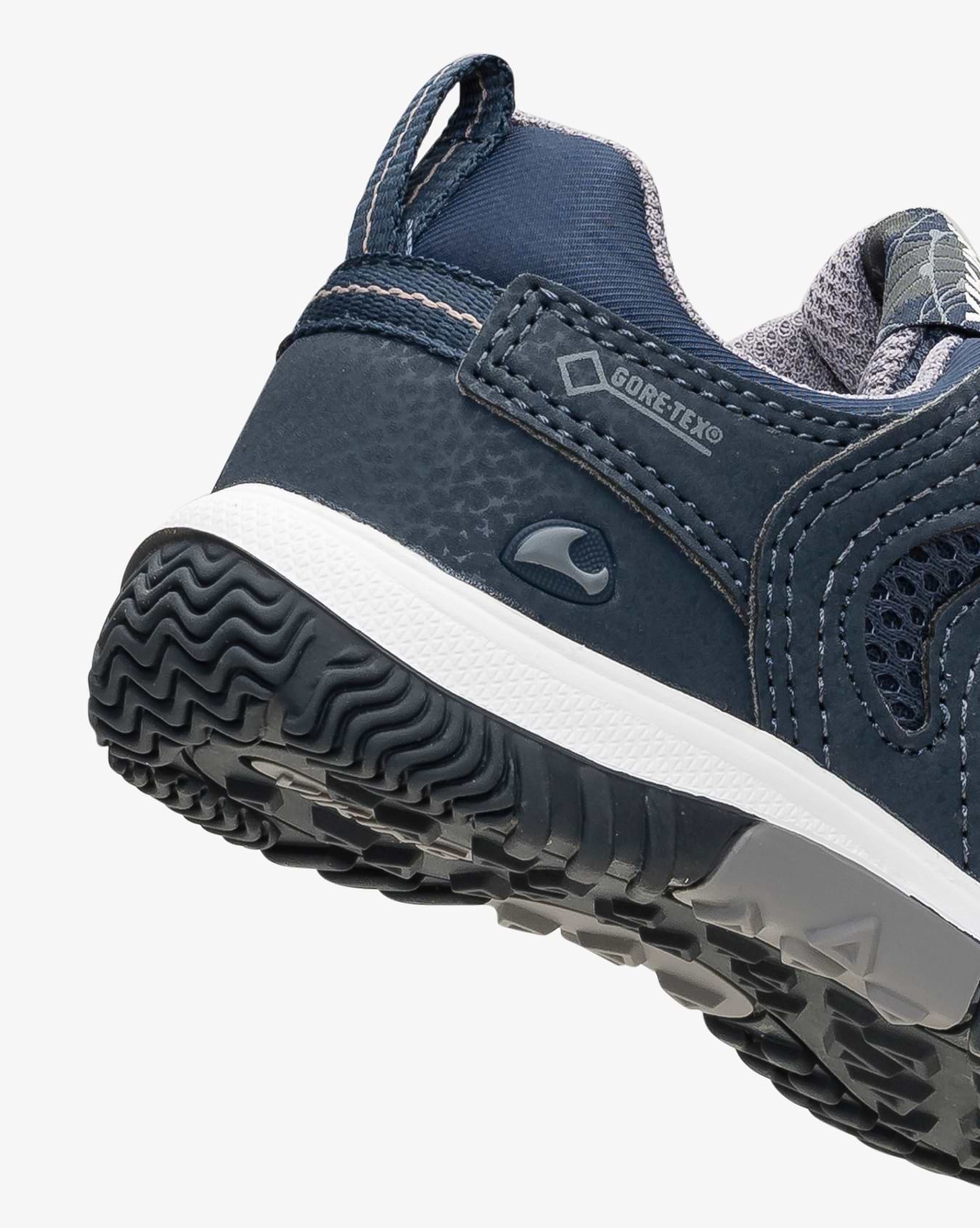 Cascade Low III GTX Blue Sneaker