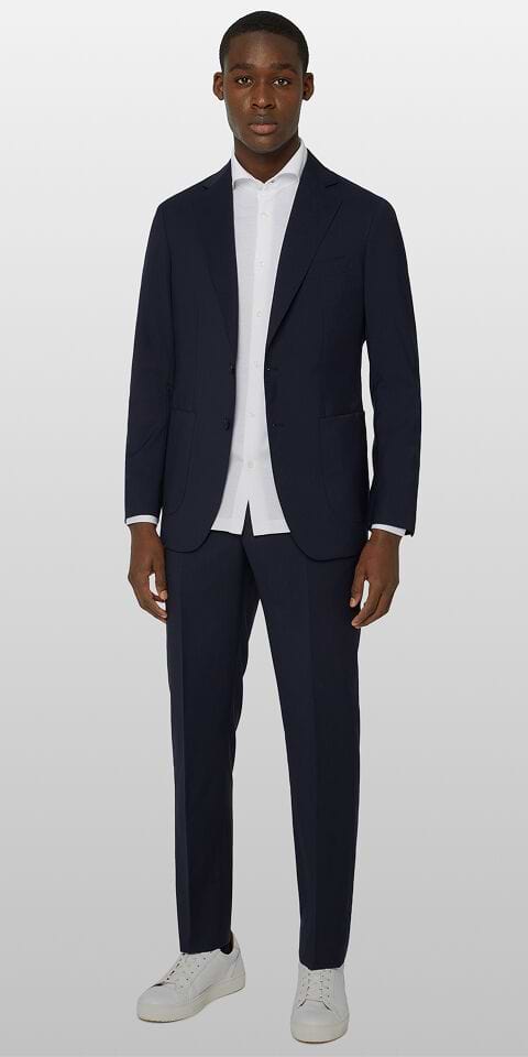 FORMAL WEAR