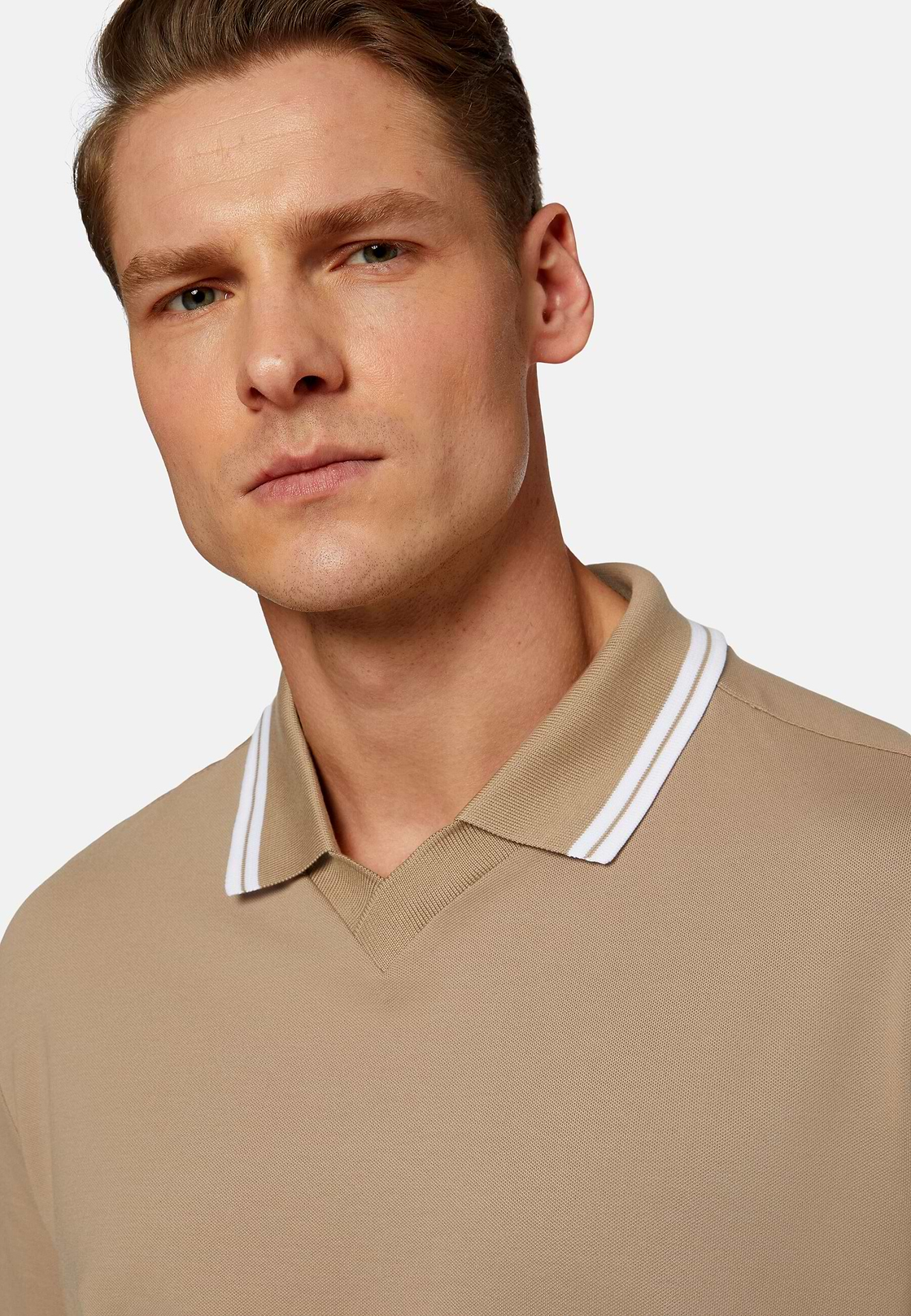 Poloshirt aus hochwertigem Stoff, Haselnuss, hi-res