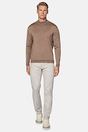 Brauner Pullover Mit Stehkragen Aus Superfeiner Merinowolle, Braun, hi-res