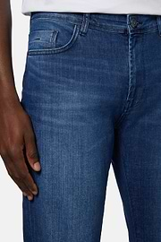 Mittelblaue Jeans Aus Elastischem Denim, Blau, hi-res