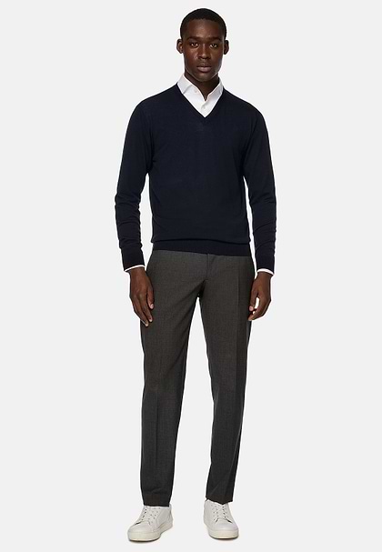 Men's Merino Wool V-Neck Jumper, Navy blue | Boggi Milano Men's Merino Wool V-Neck Jumper, Navy blue | Boggi Milano
