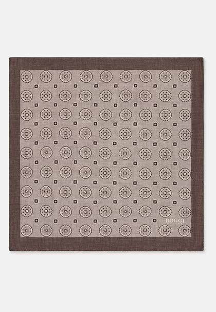 Pocket Square Medallion Pattern Print in Silk, Grey, hi-res