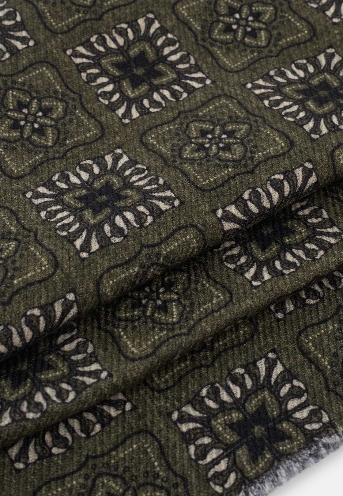 Scarf with Floral Pattern Print in Wool, Green, hi-res, 3