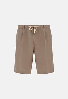 Bermudas in Linen