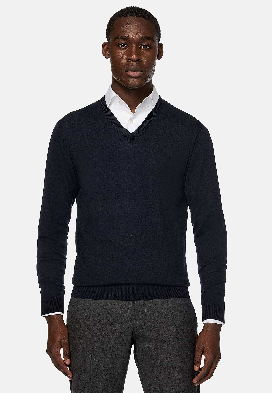 Merino Wool V-Neck Jumper, Navy blue, hi-res