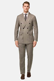 Jaime Lorente Formal Allure Look, , hi-res