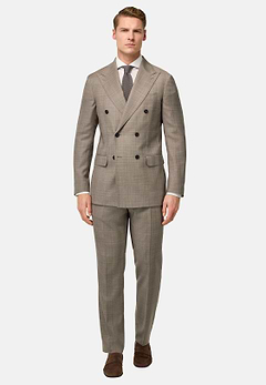 Jaime Lorente Formal Allure Look