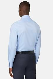 Azurblaues Hemd aus Baumwoll-Twill Slim Fit, Hellblau, hi-res