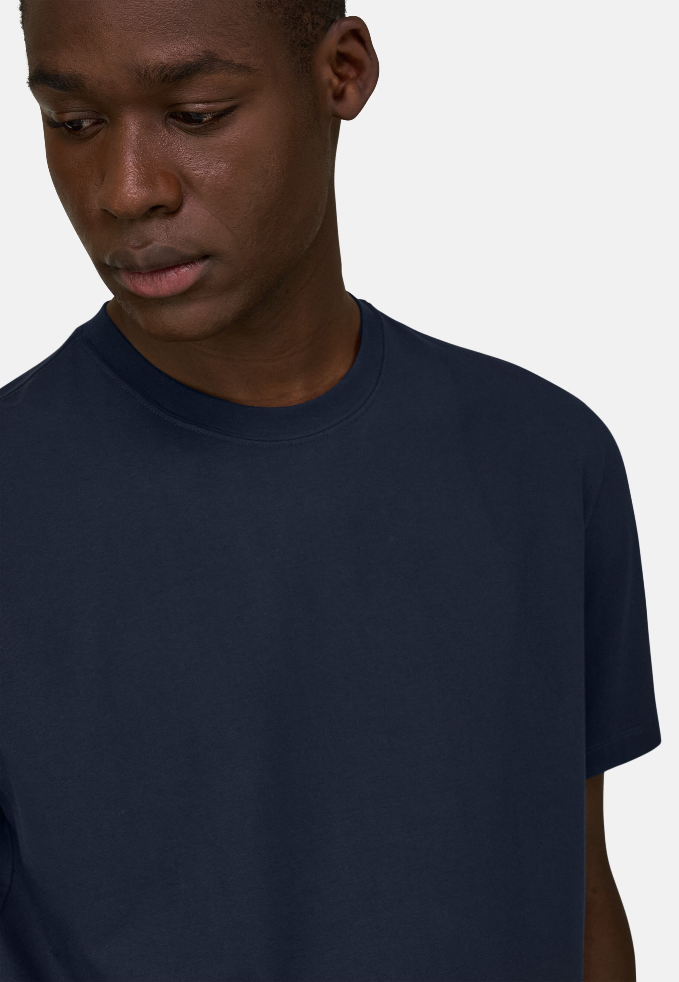 T-Shirt aus elastischer Supima-Baumwolle, Navy blau, hi-res, 4