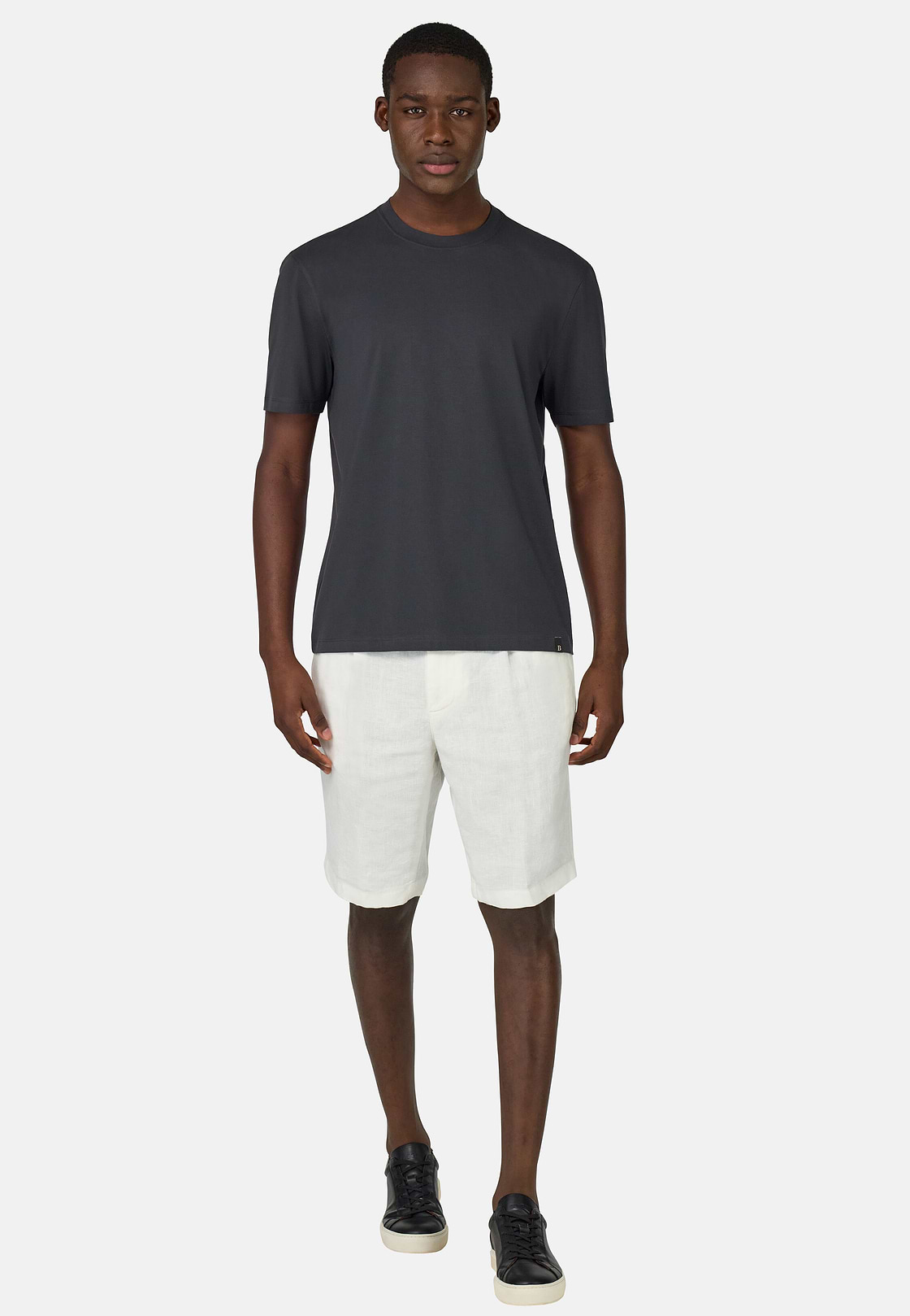 Bermudas in Linen, White, hi-res