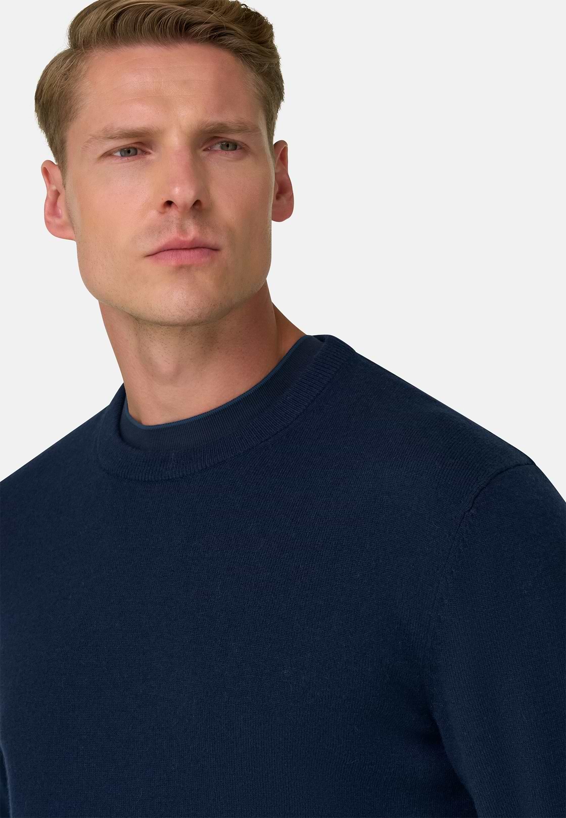 Crew Neck Jumper in Cashmere Blend, Navy blue, hi-res, 3