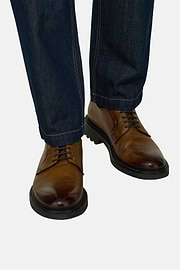 Derby Shoes in Grained Leather, Brown, thumb, 2