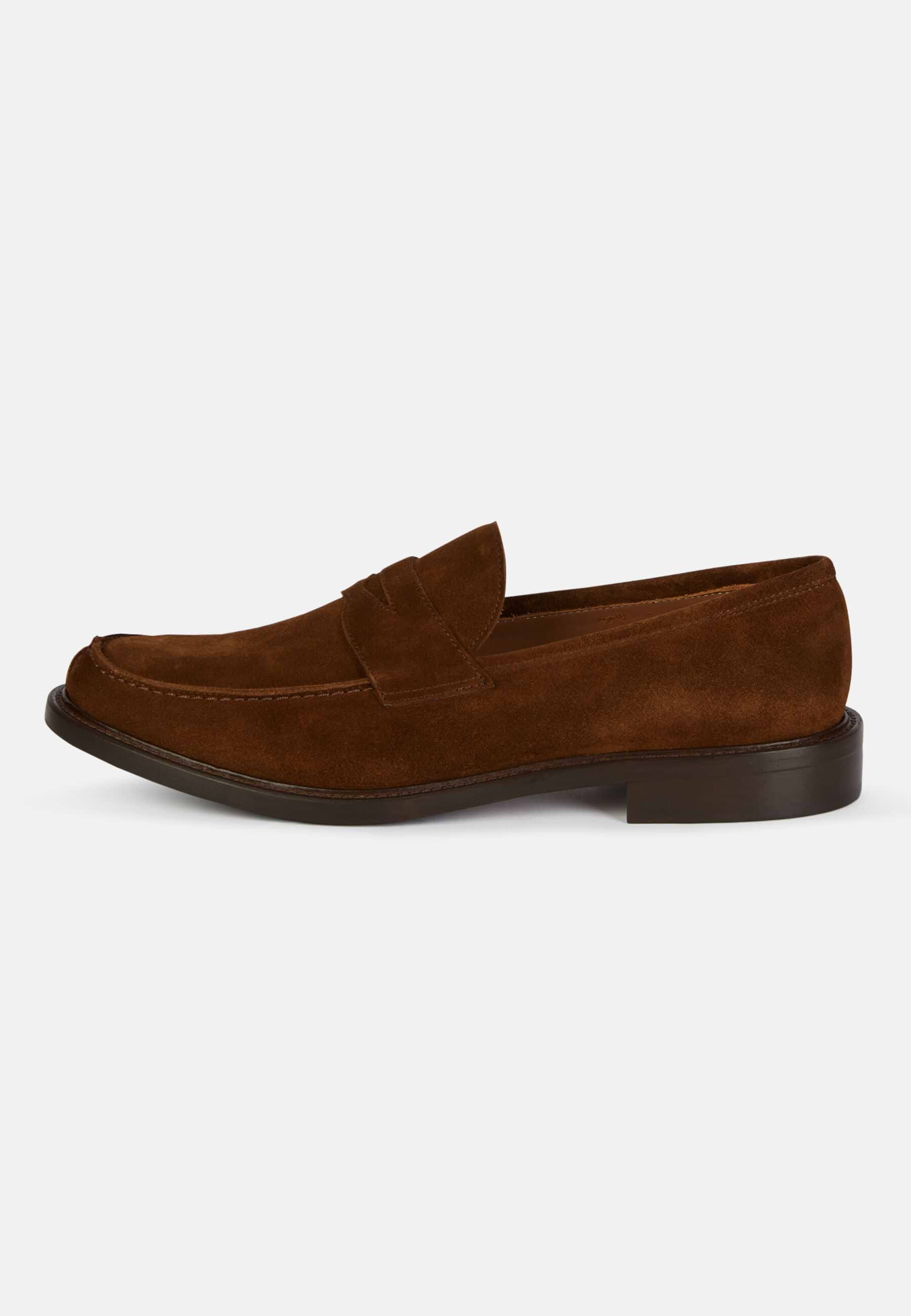 Suede leather moccasins store