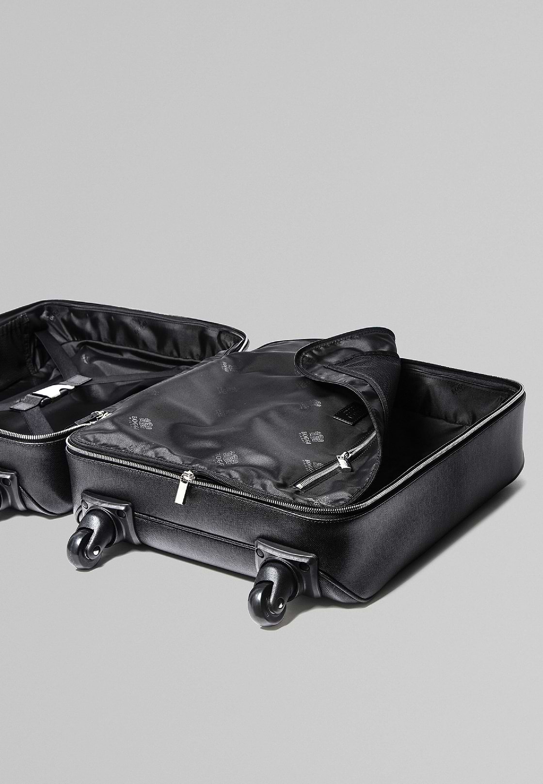 Caviar Leather Trolley Suitcase, , hi-res, 7