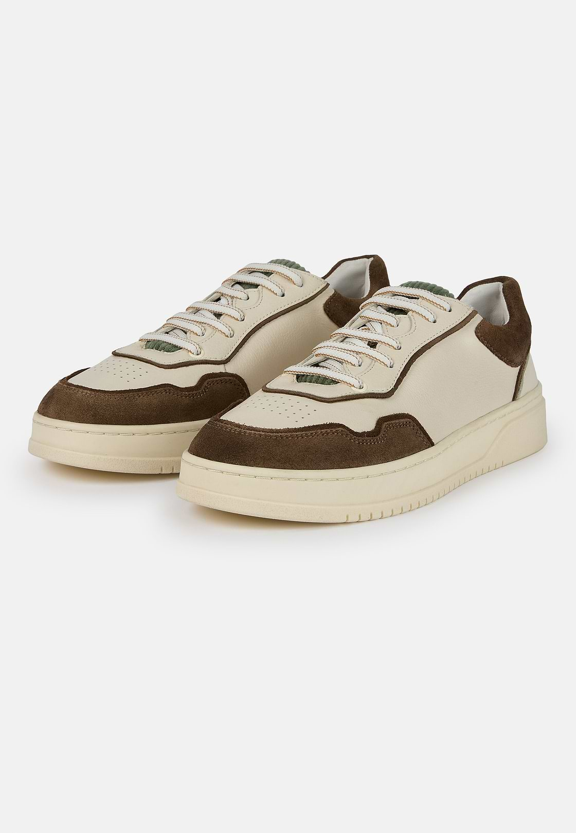 Sneakers aus Leder-Samt-Mix, Taupe, hi-res