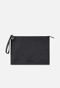Clutch De Tejido Técnico Con Poliéster Reciclado
