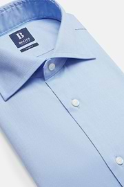 Azurblaues Hemd aus Baumwoll-Twill Slim Fit, Hellblau, hi-res