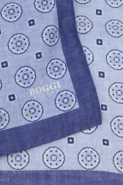 Pocket Square Medallion Pattern Print in Silk, Light Blue, thumb, 3