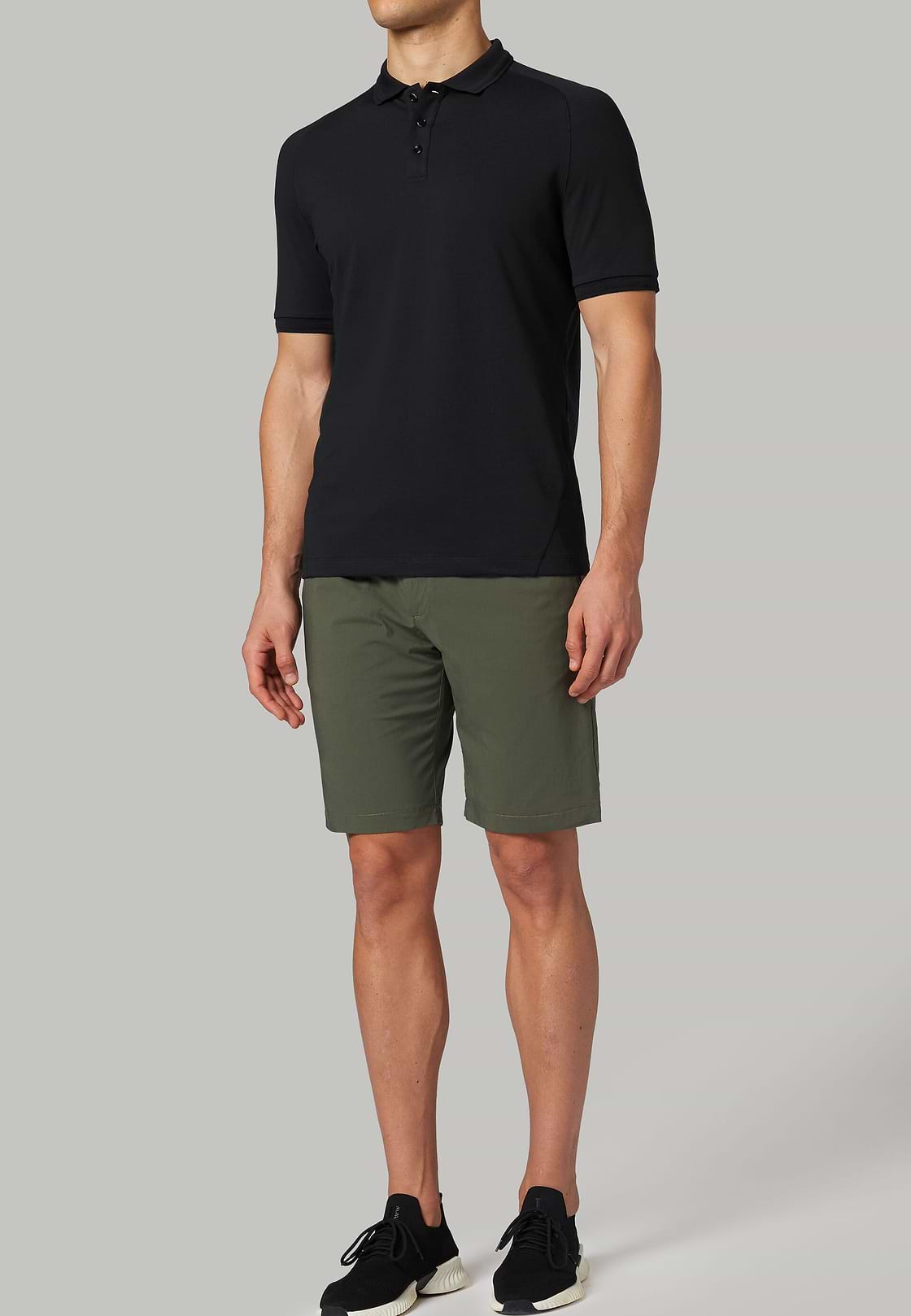 Polo en piqué performant et durable, , hi-res, 2