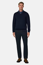 V-Neck Jumper in Extrafine Merino Wool, Navy blue, thumb, 2