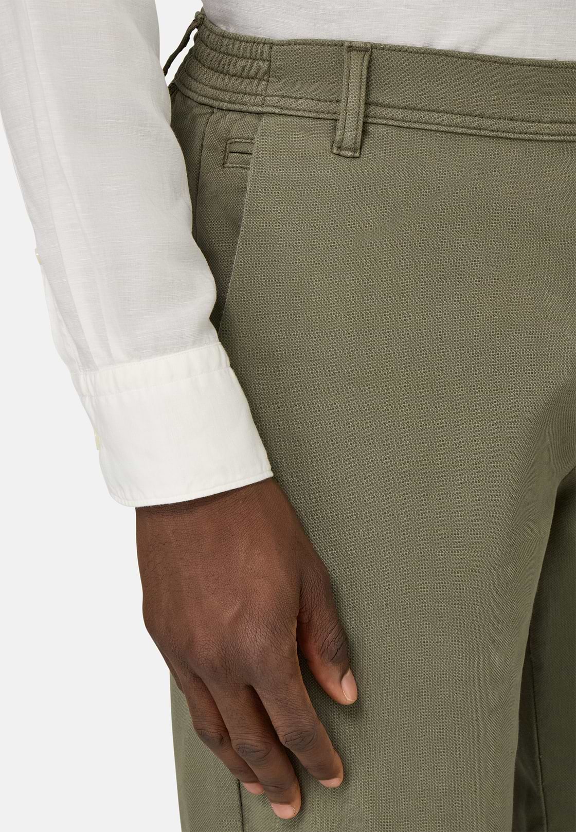 Bermudas in Stretch Cotton, Military Green, hi-res