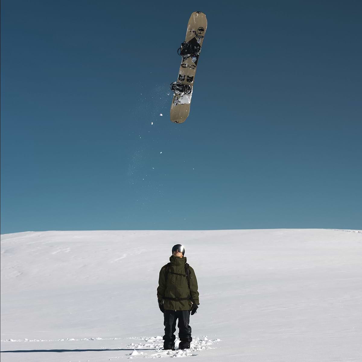 Mario Wanger from Mayerhofen. Snowboardin in the Alps.