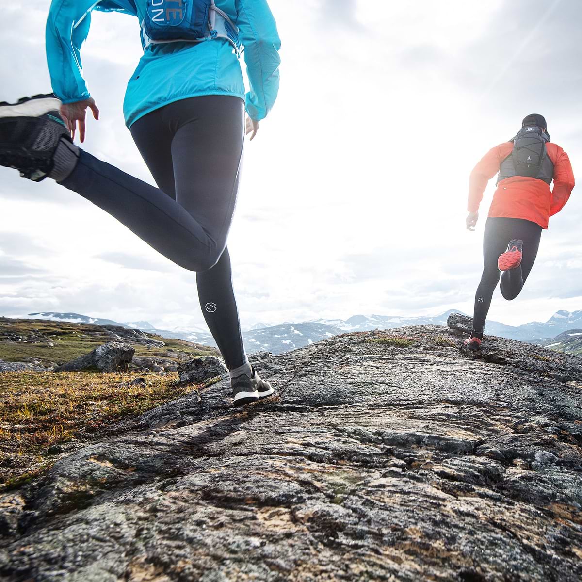 Running in Lappland. The perfect running tights. Captured by Mathias Fredriksson.