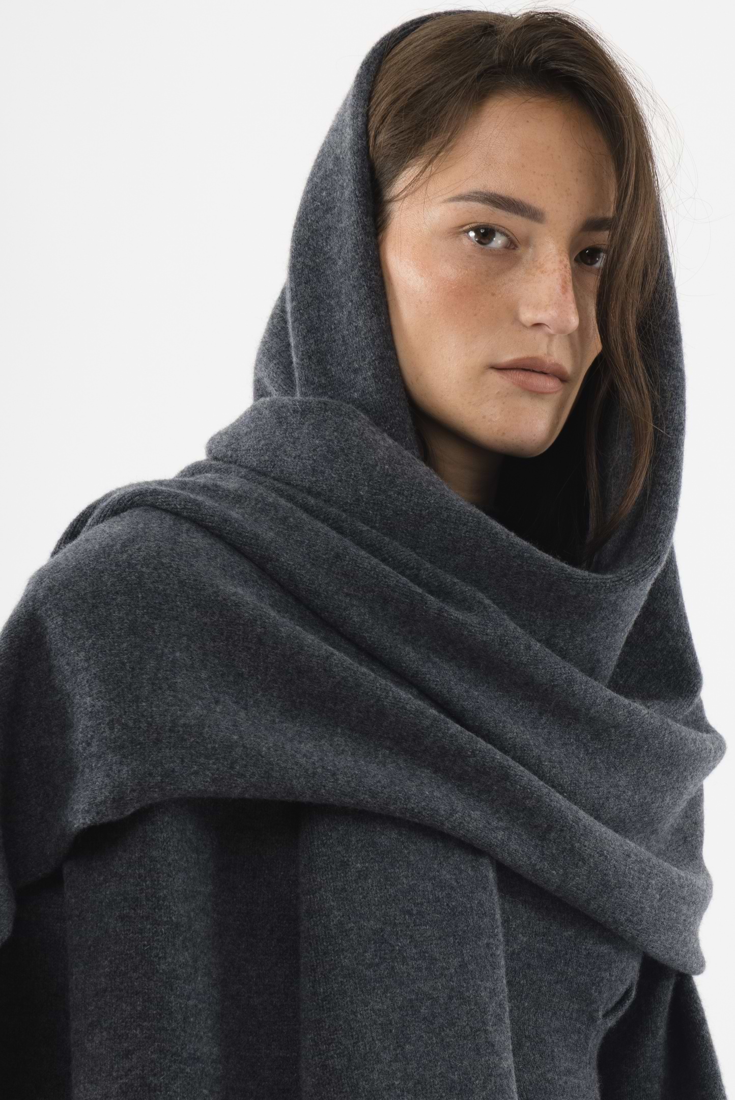 Knitted Scarf - Arakii